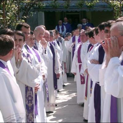 24 mai 2006: Gherăeşti: Înmormântarea pr. Anton Dănculesei