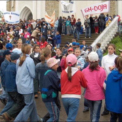 3 mai 2006: Sărbătoarea Copiilor la Faraoani