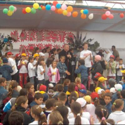 3 mai 2006: Sărbătoarea Copiilor la Faraoani