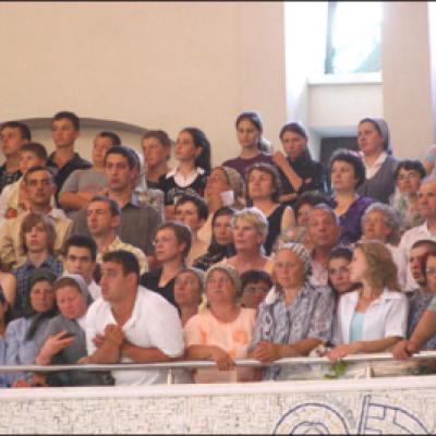 29 iunie 2006: Hirotonire de preoţi în catedrala din Iaşi