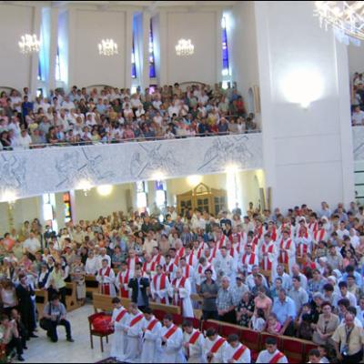 29 iunie 2006: Hirotonire de preoţi în catedrala din Iaşi