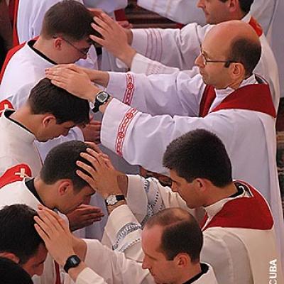 29 iunie 2006: Hirotonire de preoţi în catedrala din Iaşi (FOCUS)