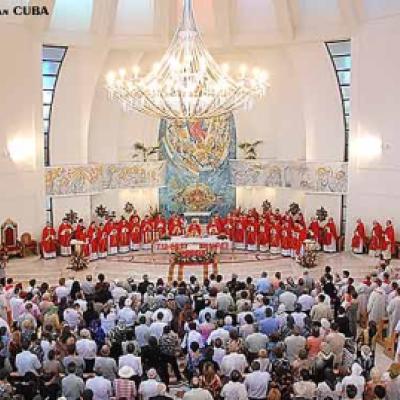 29 iunie 2006: Hirotonire de preoţi în catedrala din Iaşi (FOCUS)