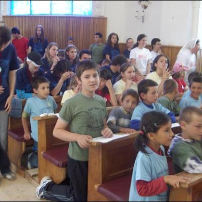 1 iulie 2006: Baraţi: "Bucuria Verii" în Acţiunea Catolică