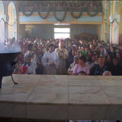 22 iulie 2006: Ciucani: Sfinţirea bisericii "Sfânta Maria Magdalena"