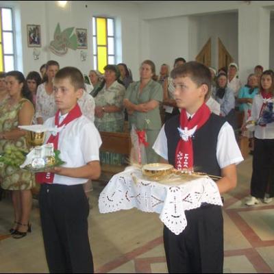 23 iulie 2006: Administrarea Mirului la Belceşti şi Cotnari