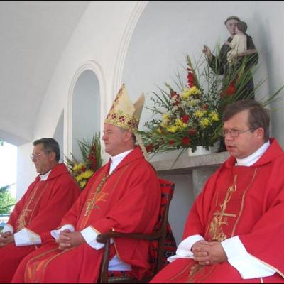 12 august 2006: Administrarea Mirului în Parohia Răchiteni