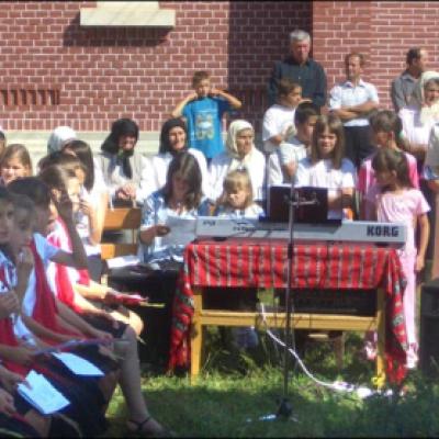 12 august 2006: Administrarea Mirului în Parohia Răchiteni