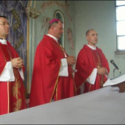 12 august 2006: Administrarea Mirului în Parohia Săveni