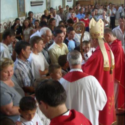 12 august 2006: Administrarea Mirului în Parohia Săveni