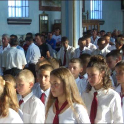 12 august 2006: Administrarea Mirului în Parohia Săveni