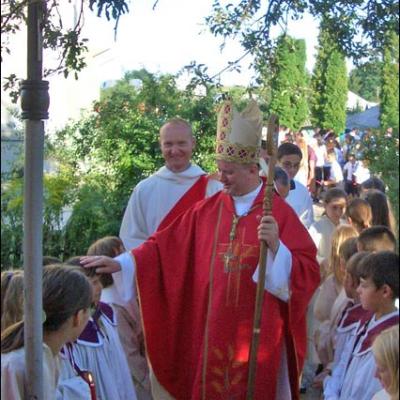 12 august 2006: Administrarea Mirului în Parohia Săveni