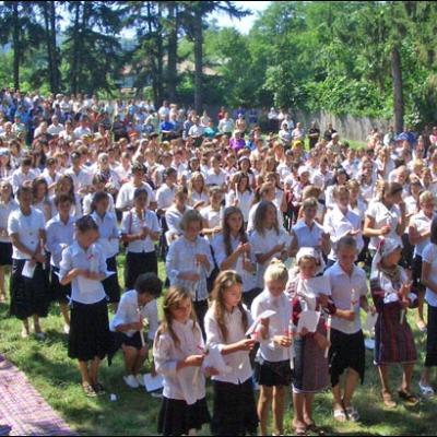 13 august 2006: Administrarea Mirului în Parohia Lespezi