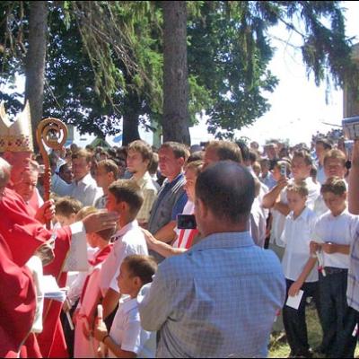 13 august 2006: Administrarea Mirului în Parohia Lespezi