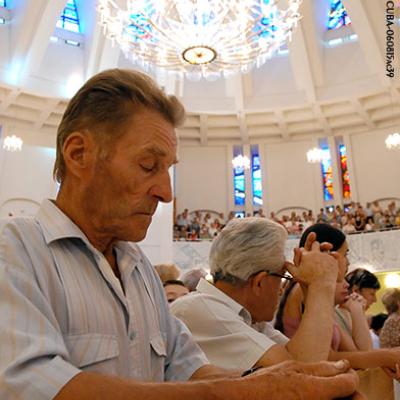 15 august 2006: Iaşi: Hramul catedralei (FOCUS)