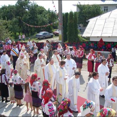 19 august 2006: Faraoani: Inaugurarea unui centru pentru copiii defavorizaţi