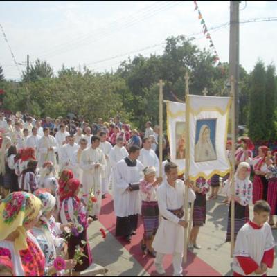 19 august 2006: Faraoani: Inaugurarea unui centru pentru copiii defavorizaţi