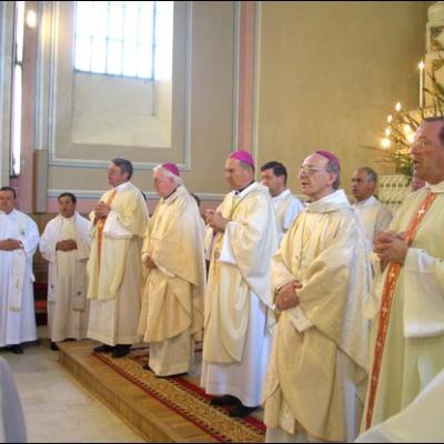 19 august 2006: Faraoani: Inaugurarea unui centru pentru copiii defavorizaţi