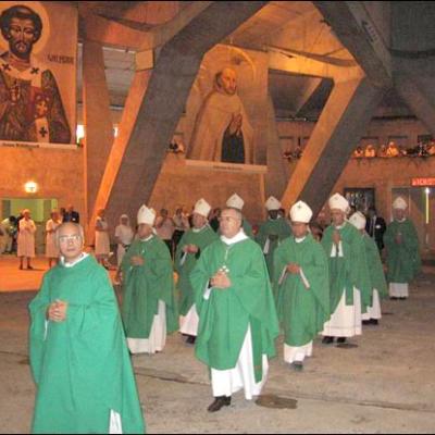 10 septembrie 2006: Momente din timpul pelerinajului diecezan la Lourdes