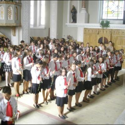 10 septembrie 2006: Administrarea Mirului în Parohia Mărgineni