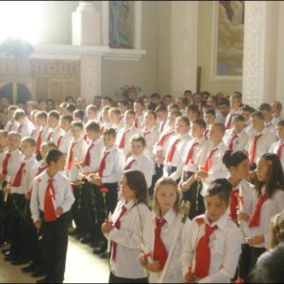 10 septembrie 2006: Administrarea Mirului în Parohia Mărgineni