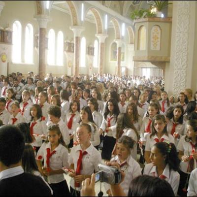 10 septembrie 2006: Administrarea Mirului în Parohia Mărgineni