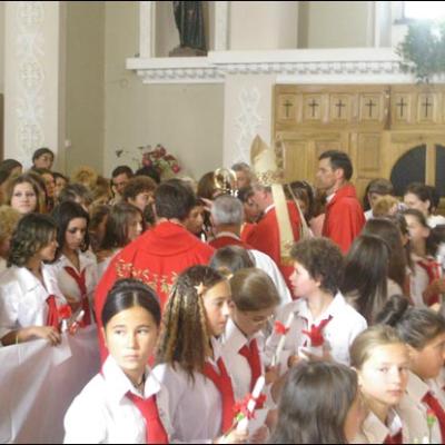 10 septembrie 2006: Administrarea Mirului în Parohia Mărgineni