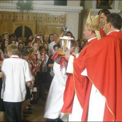 10 septembrie 2006: Administrarea Mirului în Parohia Mărgineni