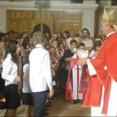 10 septembrie 2006: Administrarea Mirului în Parohia Mărgineni