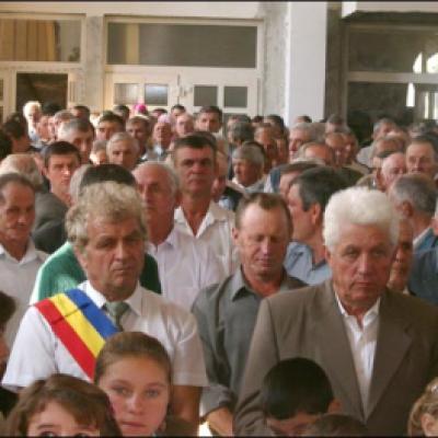16 septembrie 2006: Horgeşti: Inaugurarea noii biserici