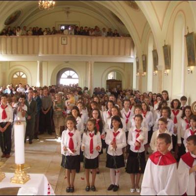 30 septembrie 2006: Administrarea Mirului în Parohia Luncaşi