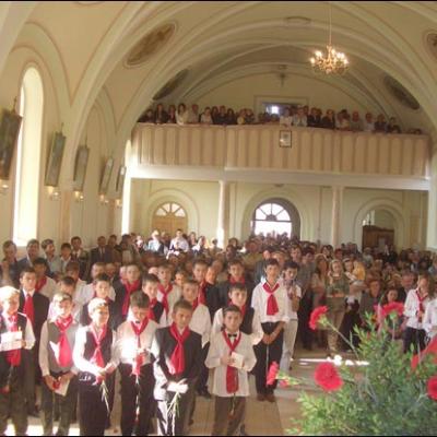 30 septembrie 2006: Administrarea Mirului în Parohia Luncaşi