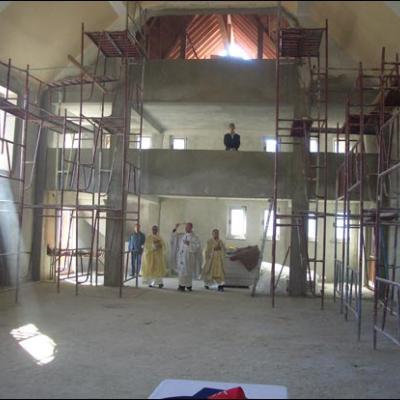1 octombrie 2006: Oneşti: Înfiinţarea Parohiei "Sf. Tereza a Pruncului Isus" şi instalarea parohului Anton Ion