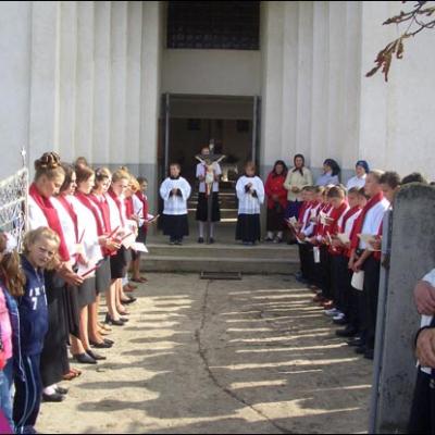 8 octombrie 2006: Administrarea Mirului în Parohia Focuri