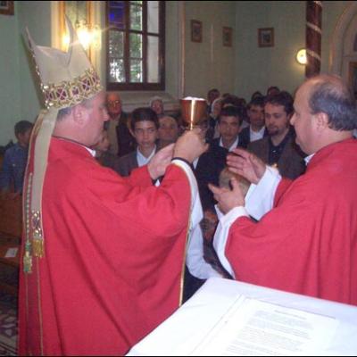 15 octombrie 2006: Administrarea Mirului în Parohia Fălticeni