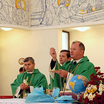 22 octombrie 2006: Iaşi: Expoziţie de obiecte religioase