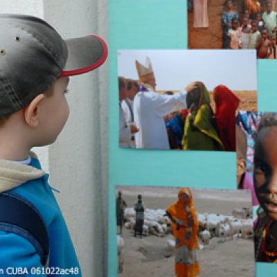 22 octombrie 2006: Iaşi: Expoziţie de obiecte religioase