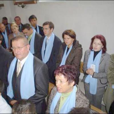 29 octombrie 2006: Roman: Consacrarea altarului şi sfinţirea bisericii "Fericitul Ieremia"