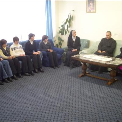 4-5 noiembrie 2006: Vizită pastorală în Parohia "Sf. Tereza a Pruncului Isus" din Piatra Neamţ