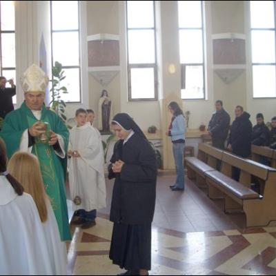 4-5 noiembrie 2006: Vizită pastorală în Parohia "Sf. Tereza a Pruncului Isus" din Piatra Neamţ