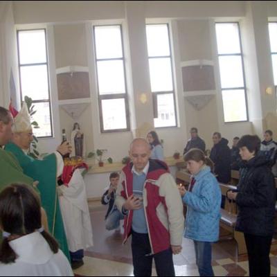 4-5 noiembrie 2006: Vizită pastorală în Parohia "Sf. Tereza a Pruncului Isus" din Piatra Neamţ