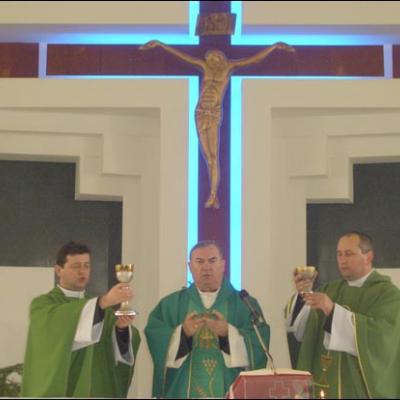 4-5 noiembrie 2006: Vizită pastorală în Parohia "Sf. Tereza a Pruncului Isus" din Piatra Neamţ