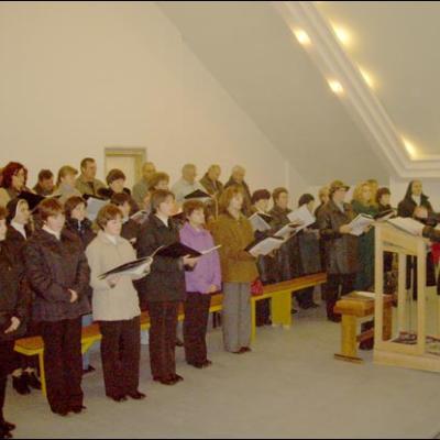4-5 noiembrie 2006: Vizită pastorală în Parohia "Sf. Tereza a Pruncului Isus" din Piatra Neamţ