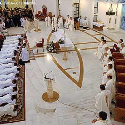 8 decembrie 2006: Iaşi: 15 noi diaconi