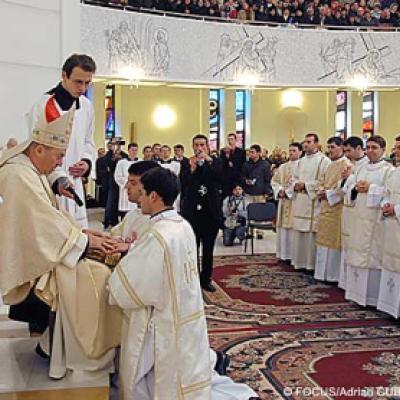 8 decembrie 2006: Iaşi: 15 noi diaconi