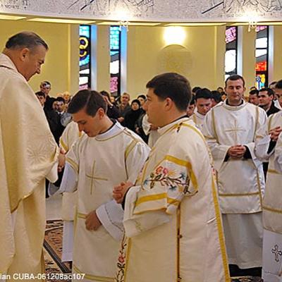 8 decembrie 2006: Iaşi: 15 noi diaconi