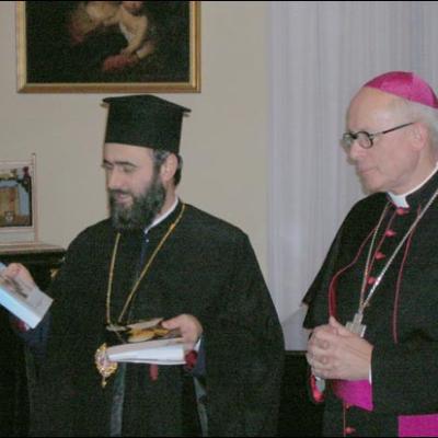 11 decembrie 2006: Bucureşti (Nunţiatura apostolică): Lansarea cărţii "Un buchet de laude pentru papa Ioan Paul al II-lea"