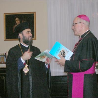 11 decembrie 2006: Bucureşti (Nunţiatura apostolică): Lansarea cărţii "Un buchet de laude pentru papa Ioan Paul al II-lea"