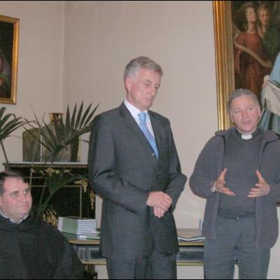 11 decembrie 2006: Bucureşti (Nunţiatura apostolică): Lansarea cărţii "Un buchet de laude pentru papa Ioan Paul al II-lea"