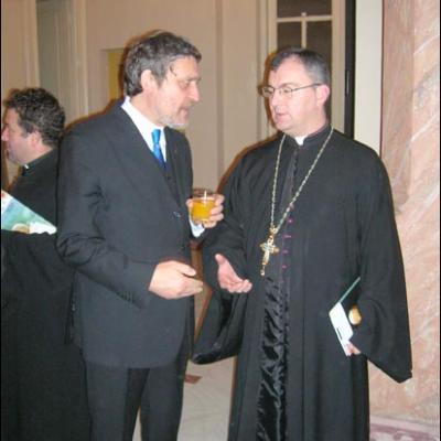 11 decembrie 2006: Bucureşti (Nunţiatura apostolică): Lansarea cărţii "Un buchet de laude pentru papa Ioan Paul al II-lea"